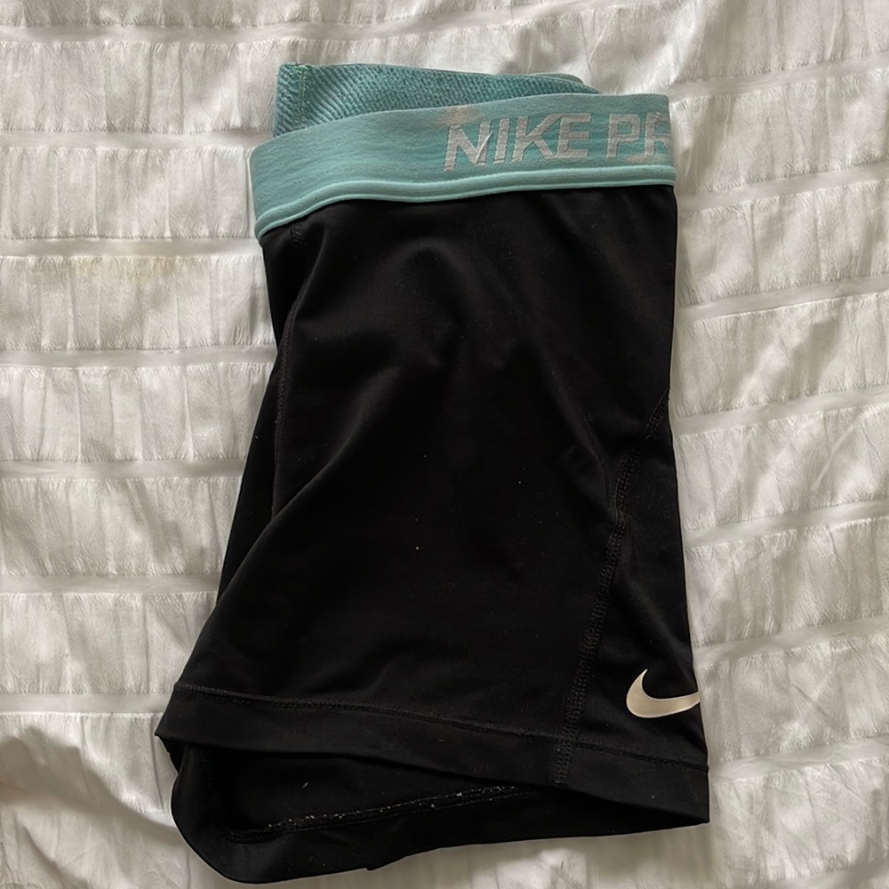 Womens Nike pro shorts